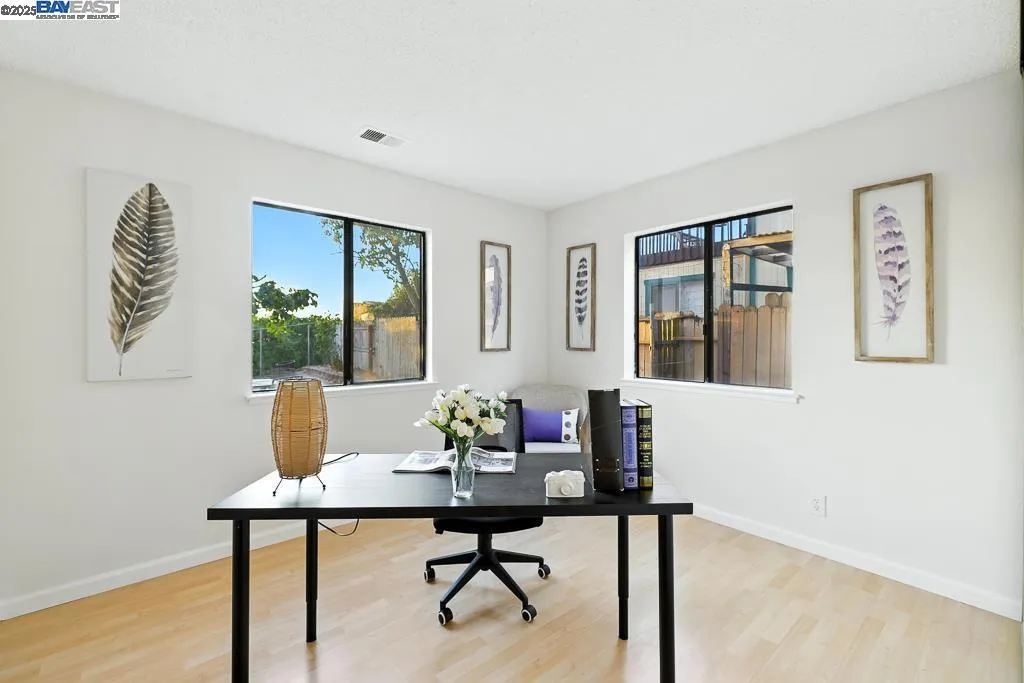 109 Oak Ct, Hercules, California 94547 home-pic-21